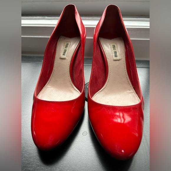 (SOLD) Authentic Miu Miu Red Patent Leather Pumps - Picture 3 of 10